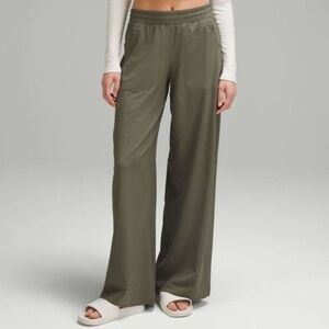 ❤️ Lululemon Swift Wide-Leg Mid-Rise Pant *Full Length Army Green Size 6